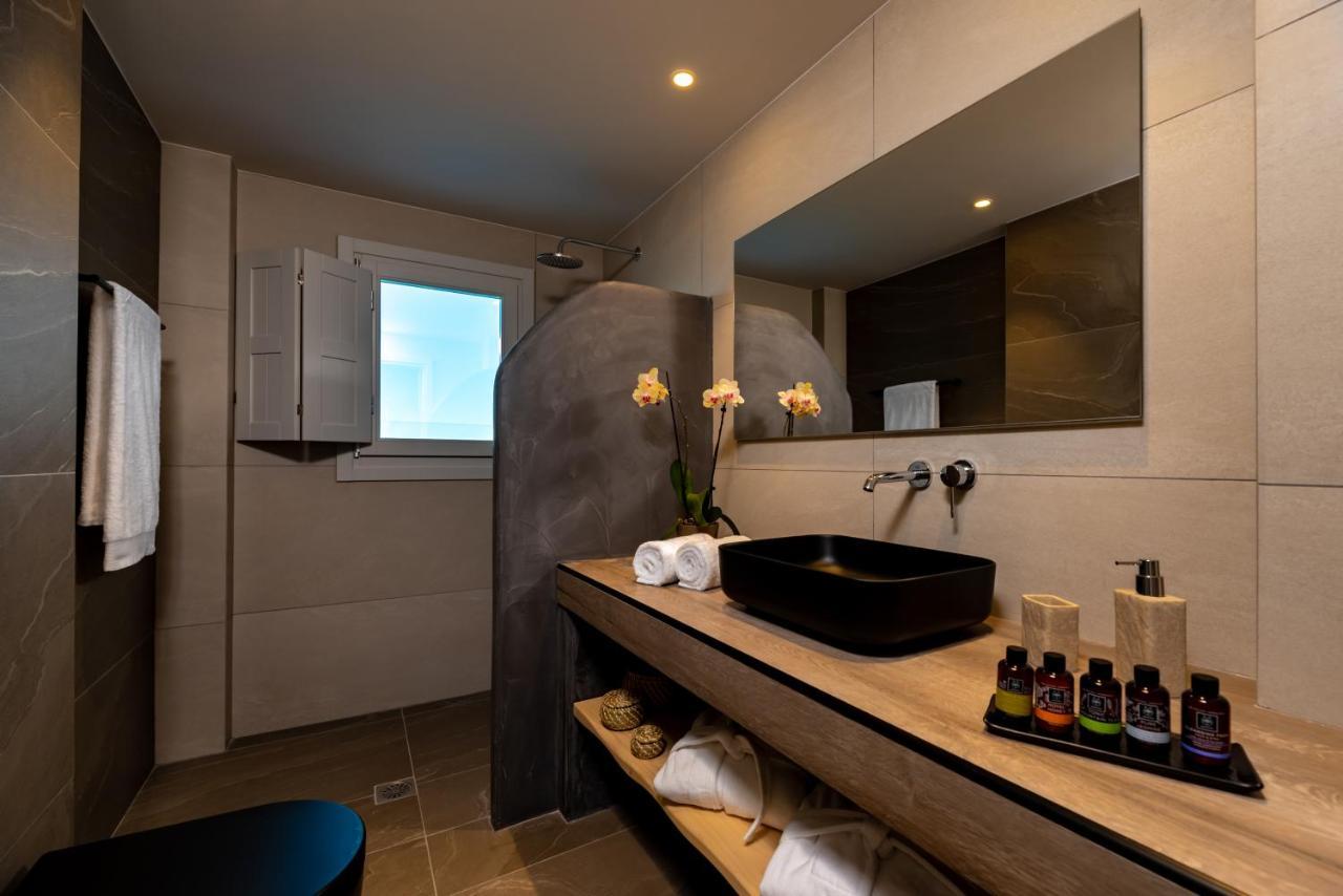 Neoma Luxury Suites Картерадос Екстериор снимка