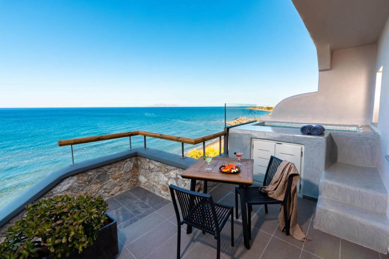 Neoma Luxury Suites Картерадос Екстериор снимка